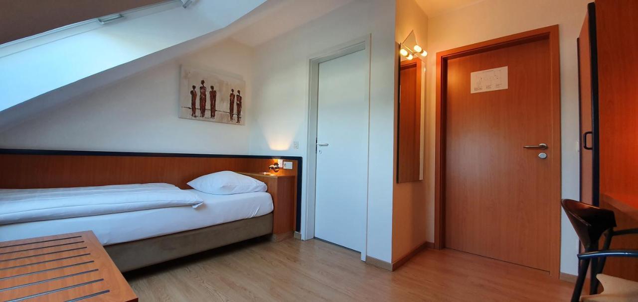 Hotel Am Hillegosser Hof Bielefeld Dış mekan fotoğraf